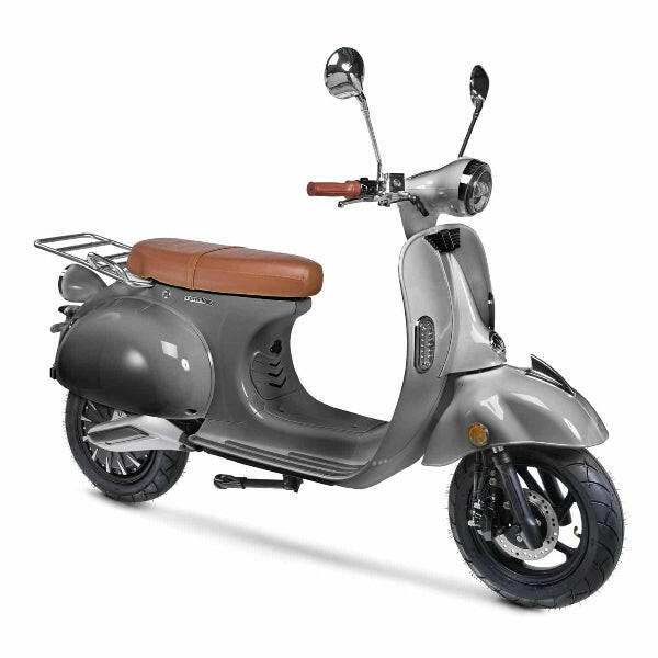 Scooter électrique Pink Mobility Pink Style Plus gris orage 2023, vue trois quarts face gauche, design contemporain