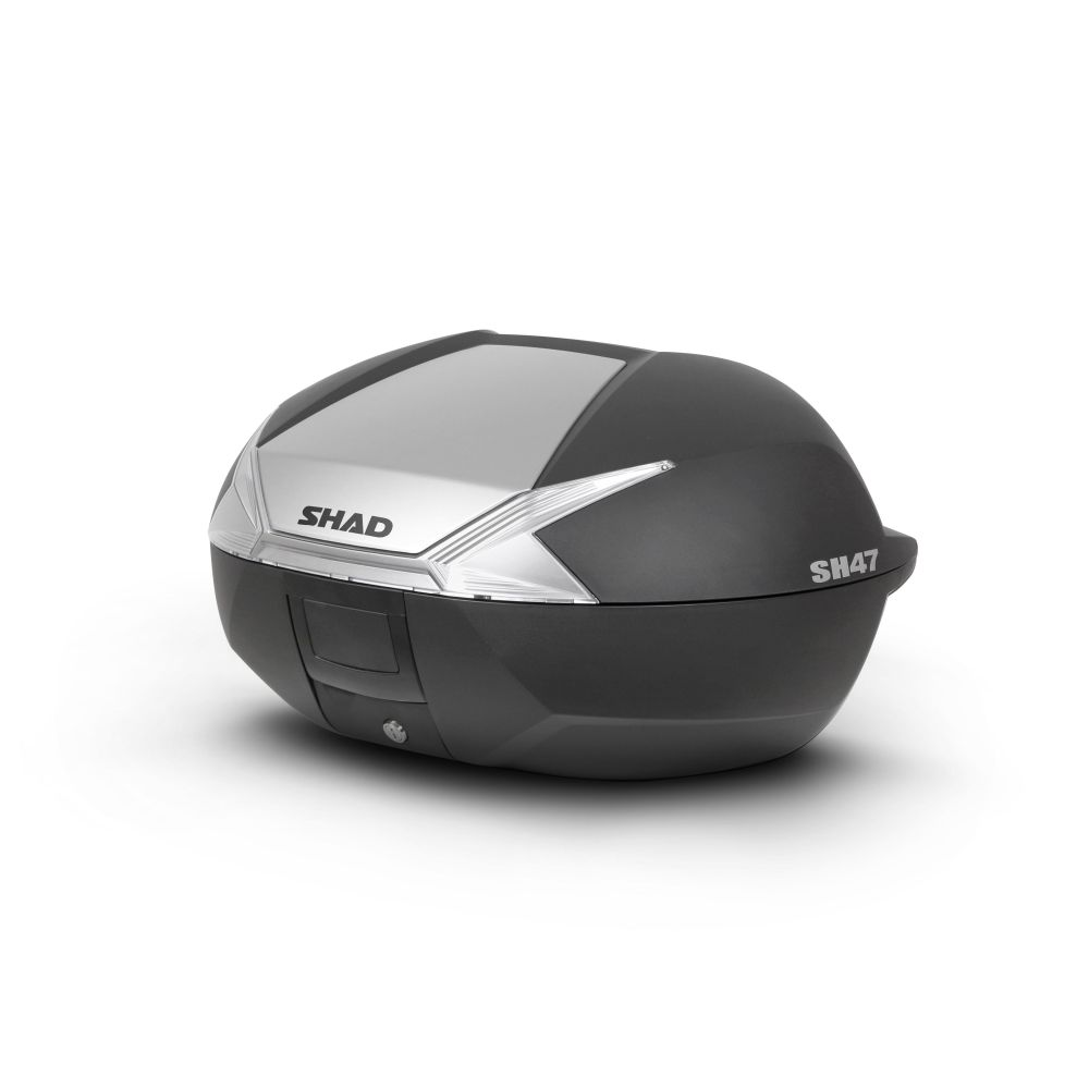 Couvercles SHAD compatibles avec le top case SH47, pensés pour transformer un simple top case en accessoire stylé pour scooter électrique. Disponibles chez Lyliz Lille.