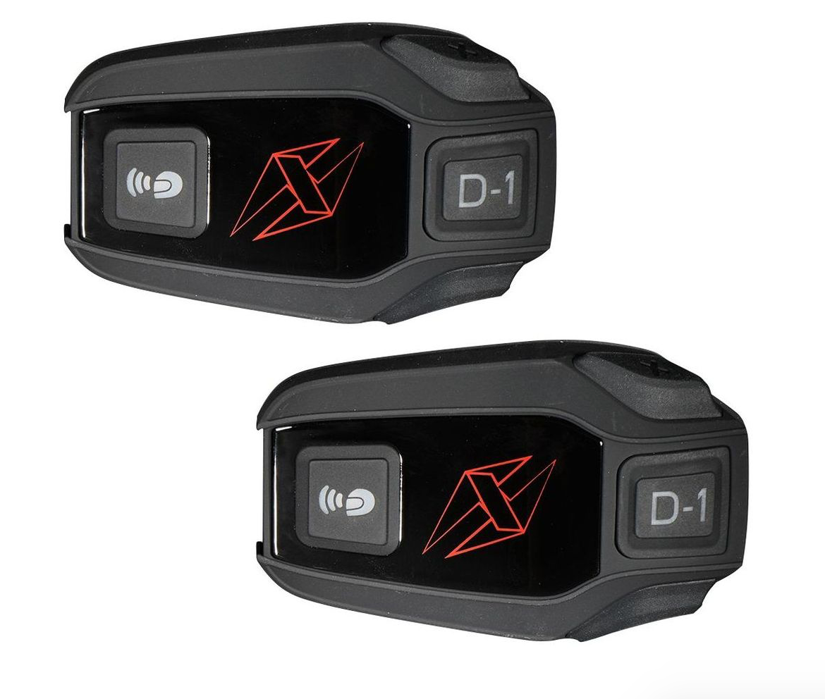 Pack Duo de deux intercoms Dexter D1 EVO, idéal pour communiquer entre conducteurs ou avec un passager.