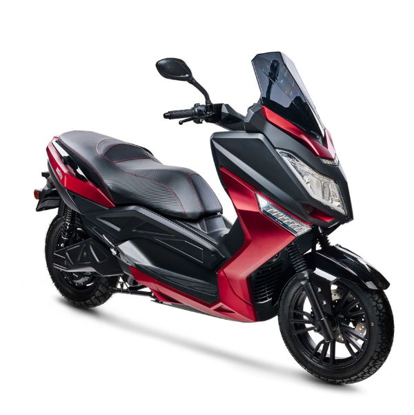 Version rouge du Pink Fly Phase 3. Un scooter électrique 125 cc au design sportif et à l’accélération réactive.