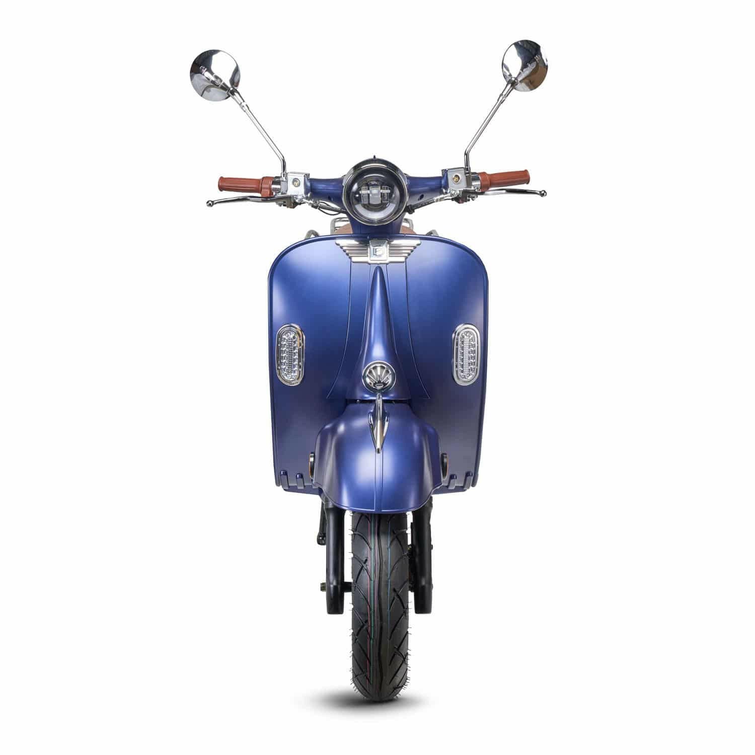 Scooter électrique Pink Mobility Pink Style Plus bleu diesel, vue avant, design élégant
